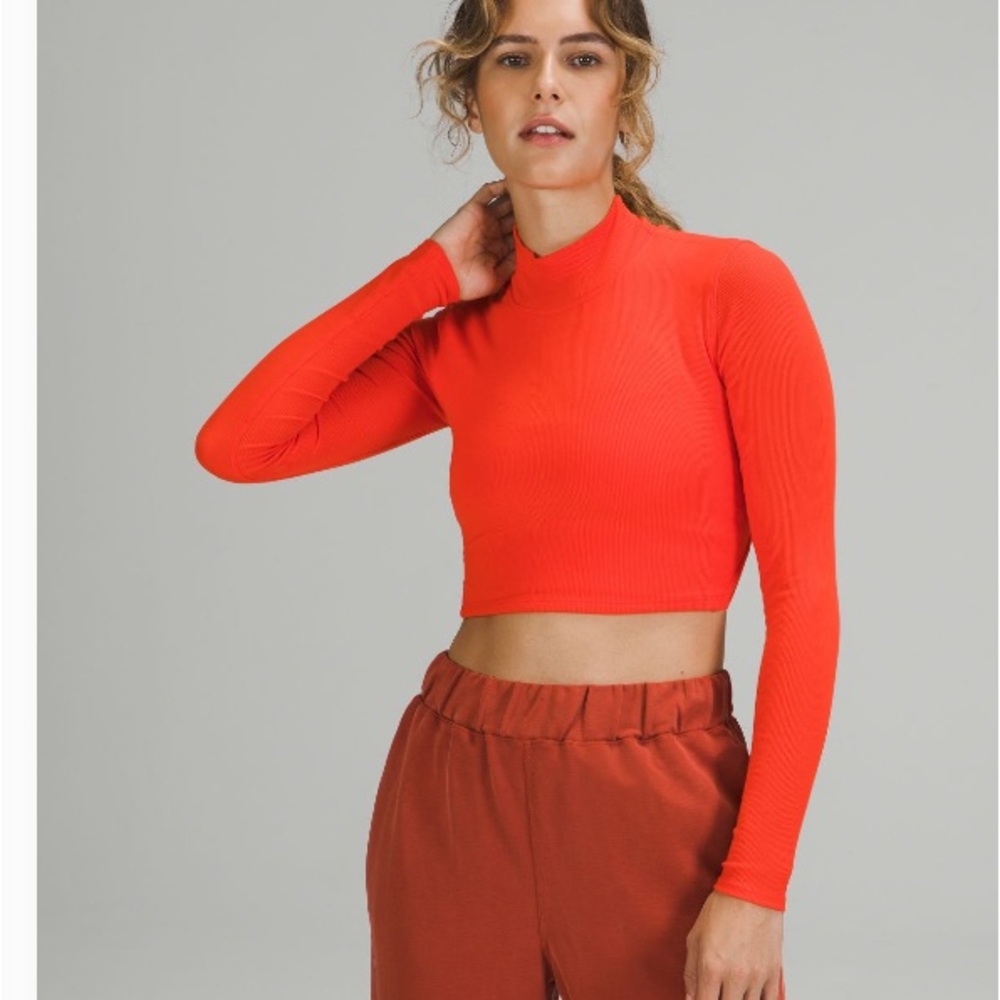 Lululemon LA open back mock neck long sleeve